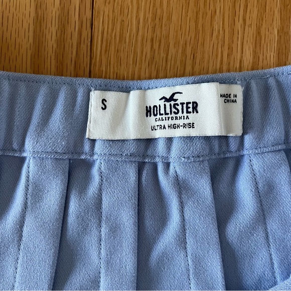 Blue Hollister pleated skirt - Picture 4 of 5